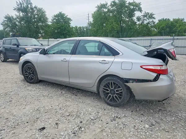 4T1BF1FK5HU767686 2017 TOYOTA CAMRY - Image 2