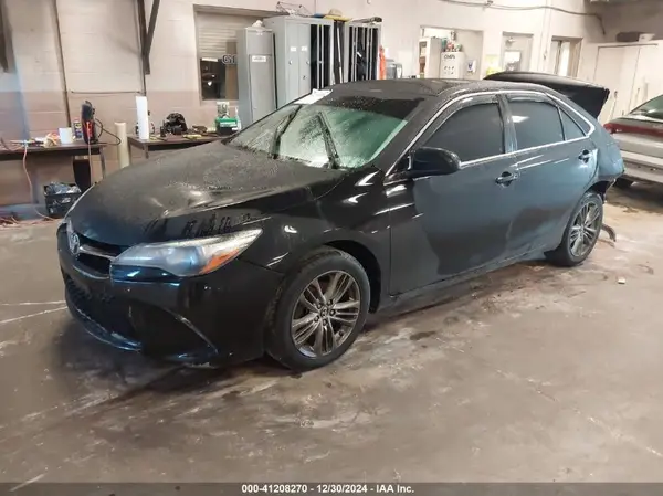 4T1BF1FK5HU769020 2017 TOYOTA CAMRY - Image 2