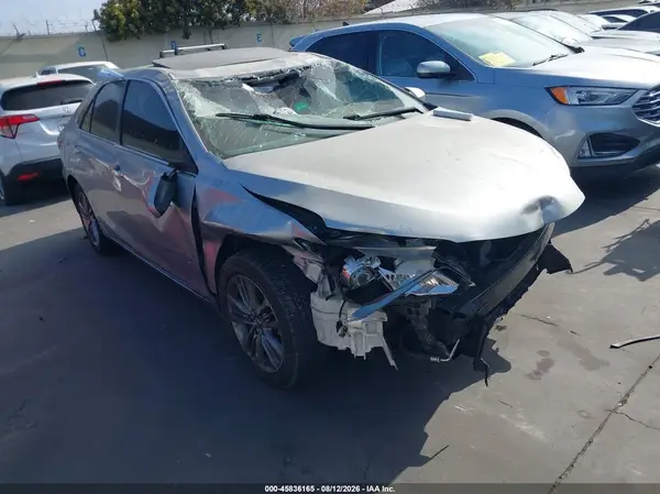 4T1BF1FK5HU769891 2017 TOYOTA CAMRY - Image 1