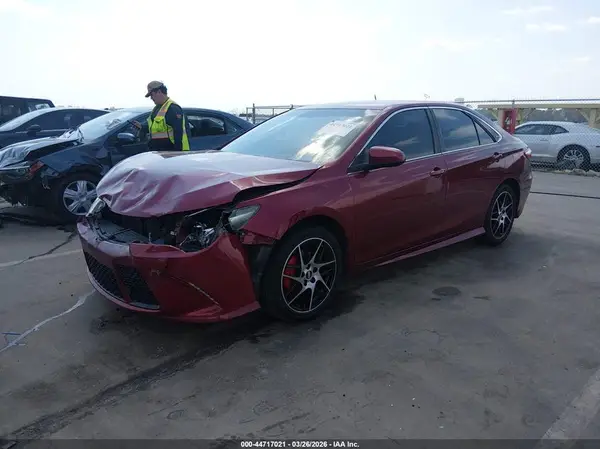 4T1BF1FK5HU774458 2017 TOYOTA CAMRY - Image 2