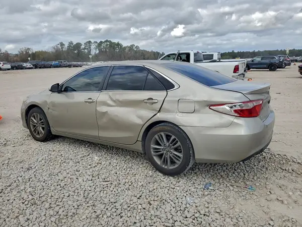 4T1BF1FK5HU774850 2017 TOYOTA CAMRY - Image 2
