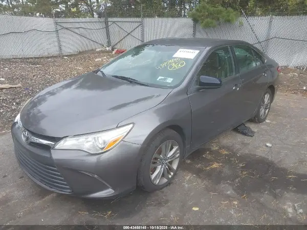 4T1BF1FK5HU776176 2017 TOYOTA CAMRY - Image 2