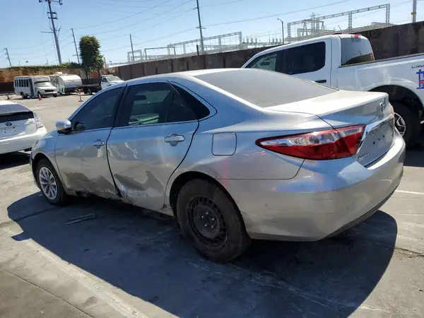 4T1BF1FK5HU776792 2017 TOYOTA CAMRY - Image 2