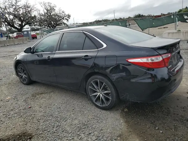 4T1BF1FK5HU777814 2017 TOYOTA CAMRY - Image 2