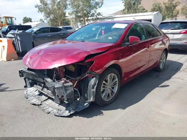 4T1BF1FK5HU779403 2017 TOYOTA CAMRY - Image 2