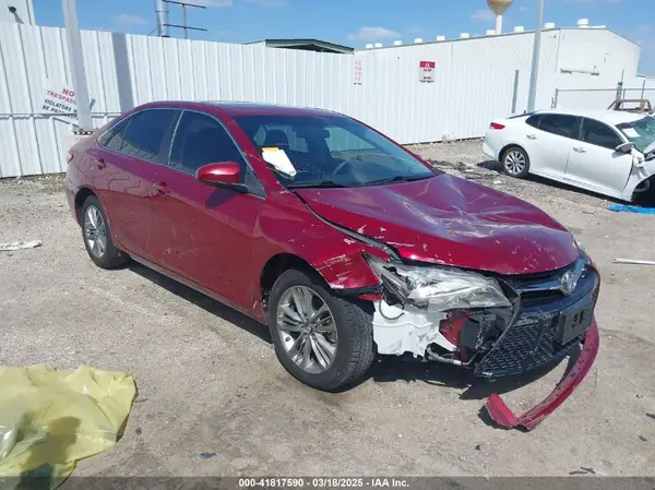 4T1BF1FK5HU779546 2017 TOYOTA CAMRY - Image 1