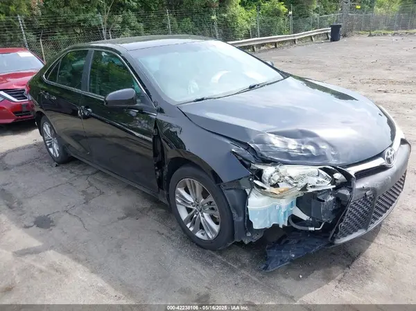 4T1BF1FK5HU780146 2017 TOYOTA CAMRY - Image 1