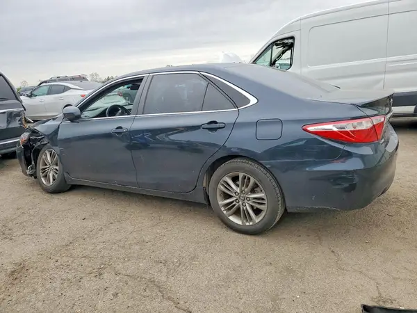 4T1BF1FK5HU784486 2017 TOYOTA CAMRY - Image 2