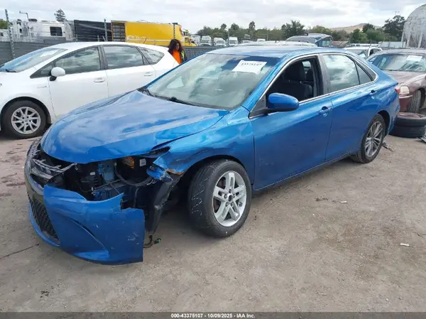 4T1BF1FK5HU784889 2017 TOYOTA CAMRY - Image 2