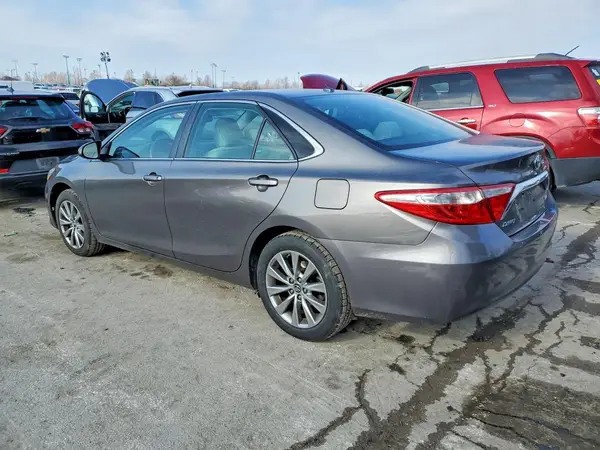 4T1BF1FK5HU790224 2017 TOYOTA CAMRY - Image 2