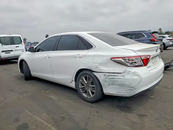 4T1BF1FK5HU792197 2017 TOYOTA CAMRY - Image 2