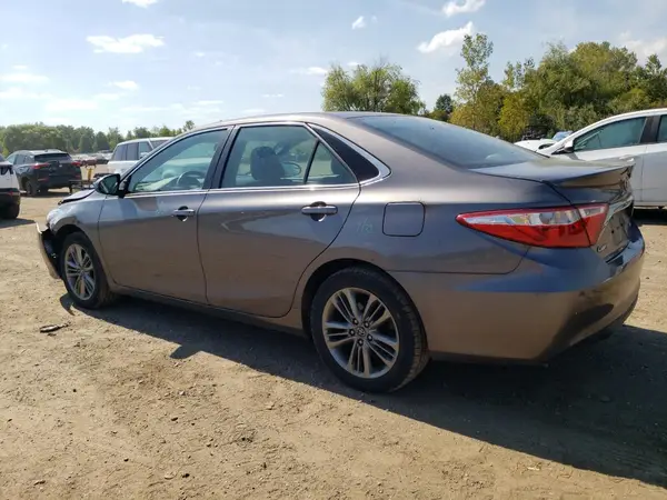 4T1BF1FK5HU795696 2017 TOYOTA CAMRY - Image 2