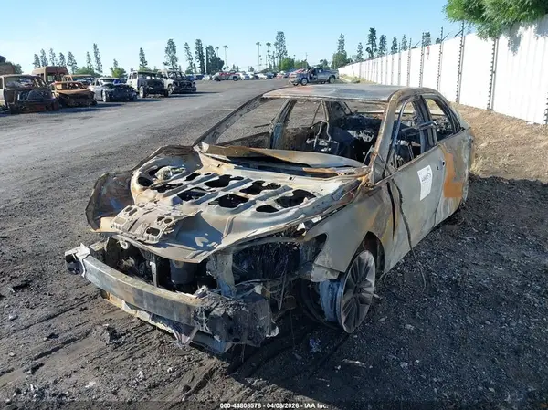 4T1BF1FK5HU796735 2017 TOYOTA CAMRY - Image 2