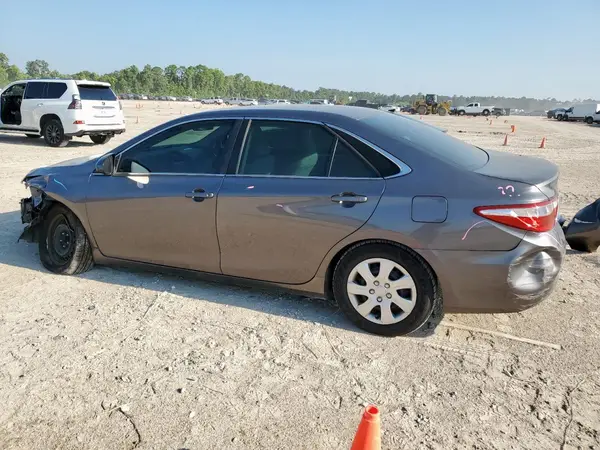 4T1BF1FK5HU803120 2017 TOYOTA CAMRY - Image 2