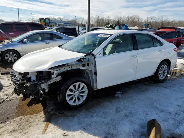 4T1BF1FK5HU809886 2017 TOYOTA CAMRY - Image 1