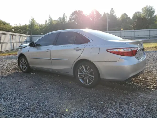 4T1BF1FK6GU123094 2016 TOYOTA CAMRY - Image 2