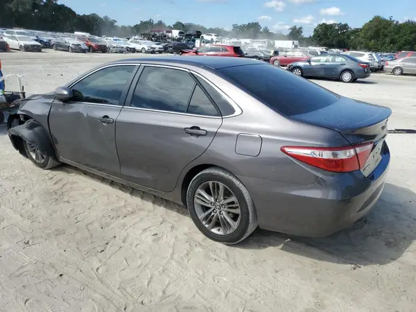 4T1BF1FK6GU123256 2016 TOYOTA CAMRY - Image 2