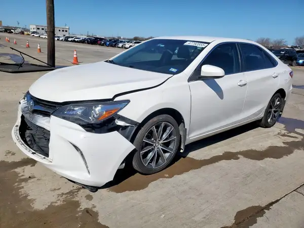 4T1BF1FK6GU123726 2016 TOYOTA CAMRY - Image 1