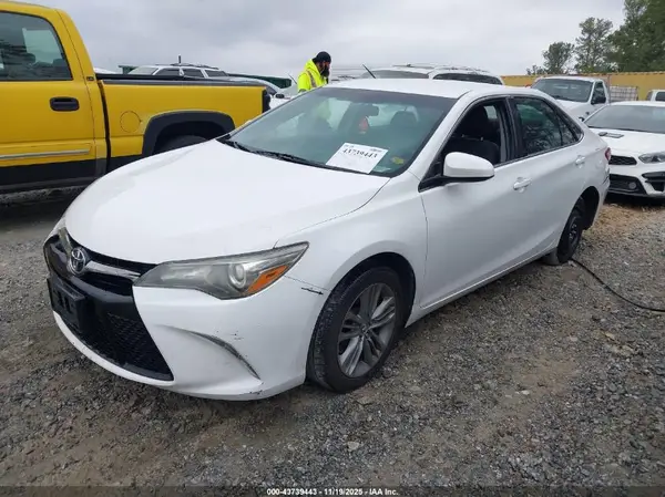 4T1BF1FK6GU124746 2016 TOYOTA CAMRY - Image 2