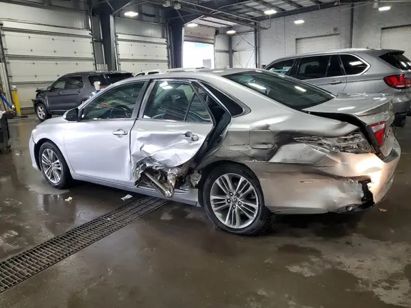 4T1BF1FK6GU125511 2016 TOYOTA CAMRY - Image 2