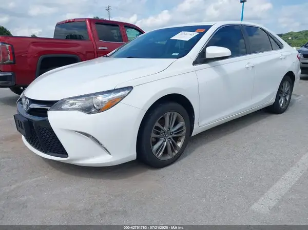 4T1BF1FK6GU127954 2016 TOYOTA CAMRY - Image 2