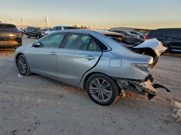 4T1BF1FK6GU128523 2016 TOYOTA CAMRY - Image 2
