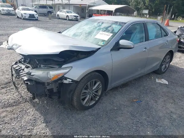 4T1BF1FK6GU130448 2016 TOYOTA CAMRY - Image 2
