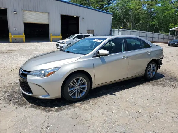 4T1BF1FK6GU134127 2016 TOYOTA CAMRY - Image 1