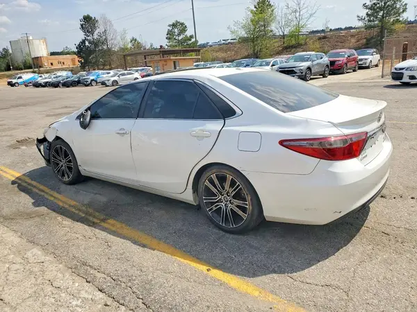 4T1BF1FK6GU140204 2016 TOYOTA CAMRY - Image 2