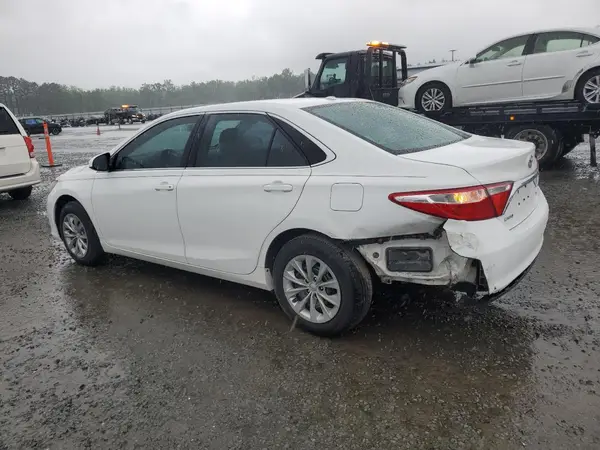 4T1BF1FK6GU141160 2016 TOYOTA CAMRY - Image 2