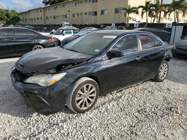 4T1BF1FK6GU143054 2016 TOYOTA CAMRY - Image 1