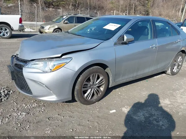 4T1BF1FK6GU143832 2016 TOYOTA CAMRY - Image 2
