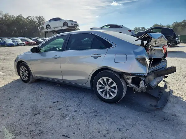 4T1BF1FK6GU145208 2016 TOYOTA CAMRY - Image 2