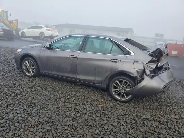 4T1BF1FK6GU145287 2016 TOYOTA CAMRY - Image 2