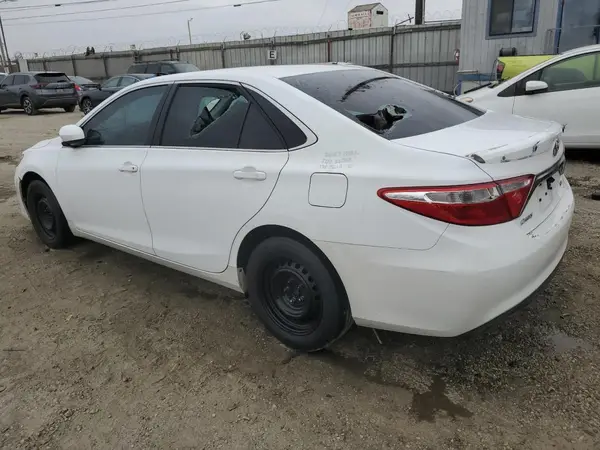 4T1BF1FK6GU145564 2016 TOYOTA CAMRY - Image 2