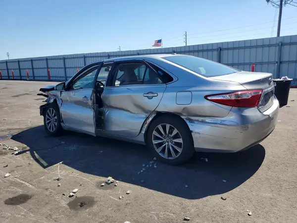 4T1BF1FK6GU146469 2016 TOYOTA CAMRY - Image 2