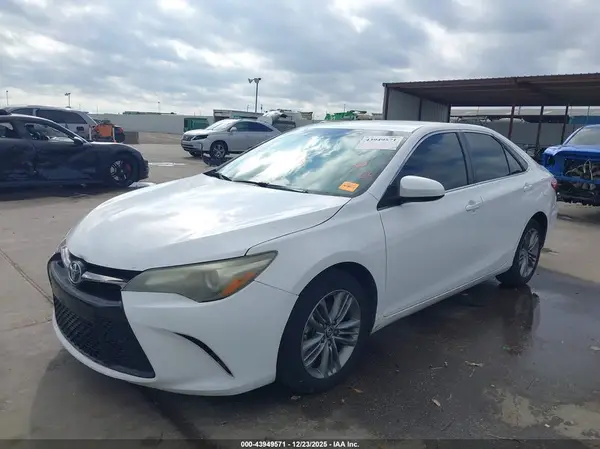 4T1BF1FK6GU147170 2016 TOYOTA CAMRY - Image 2