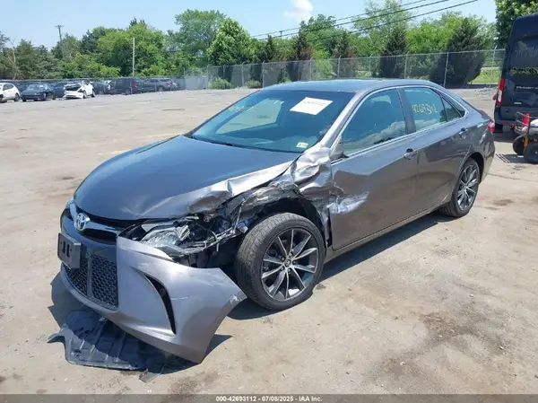 4T1BF1FK6GU152451 2016 TOYOTA CAMRY - Image 2