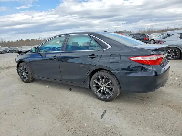 4T1BF1FK6GU152711 2016 TOYOTA CAMRY - Image 2