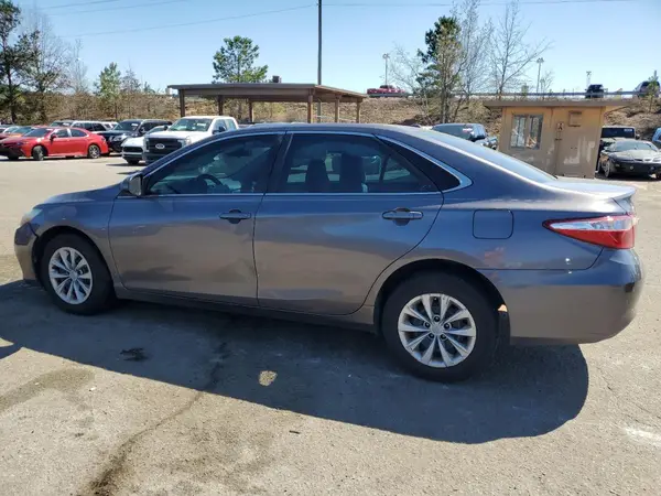 4T1BF1FK6GU153826 2016 TOYOTA CAMRY - Image 2