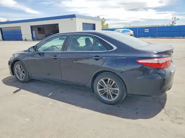 4T1BF1FK6GU154765 2016 TOYOTA CAMRY - Image 2
