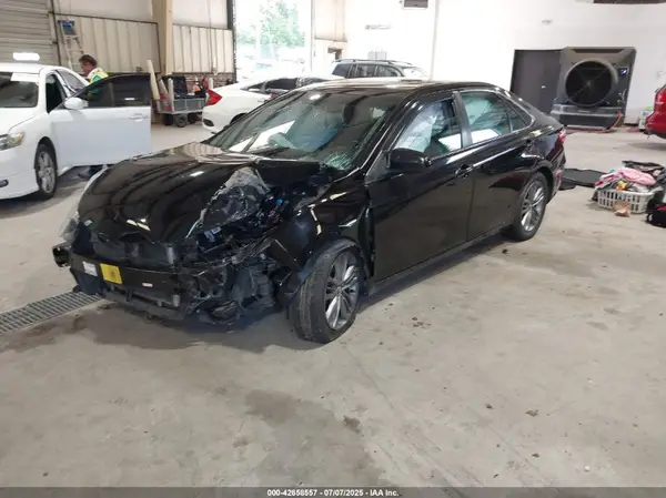 4T1BF1FK6GU156080 2016 TOYOTA CAMRY - Image 2