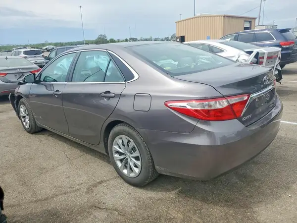 4T1BF1FK6GU156600 2016 TOYOTA CAMRY - Image 2
