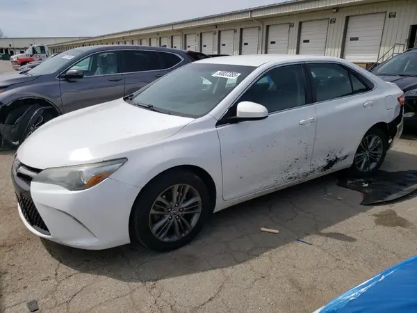4T1BF1FK6GU158704 2016 TOYOTA CAMRY - Image 1