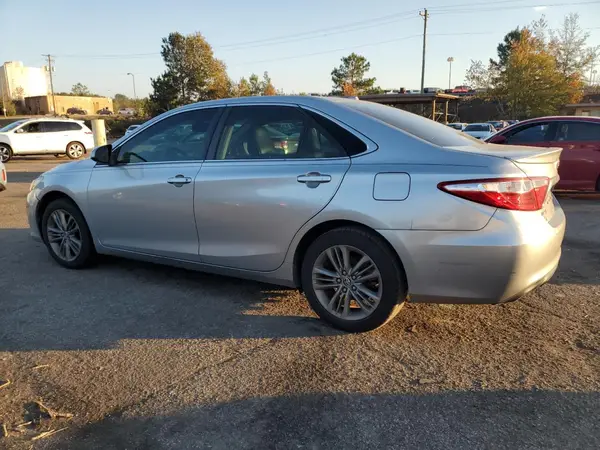 4T1BF1FK6GU159819 2016 TOYOTA CAMRY - Image 2