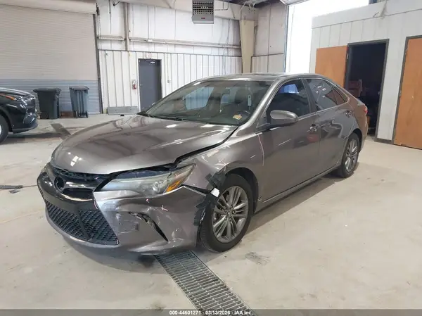 4T1BF1FK6GU162011 2016 TOYOTA CAMRY - Image 2