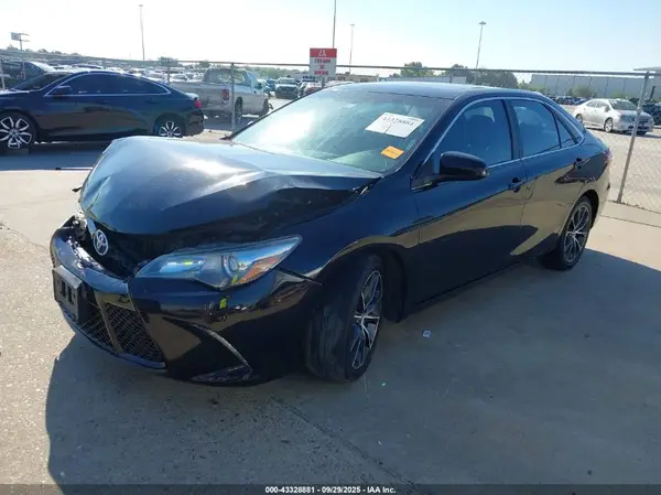 4T1BF1FK6GU168181 2016 TOYOTA CAMRY - Image 2