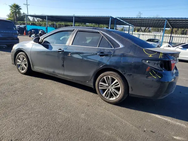4T1BF1FK6GU169301 2016 TOYOTA CAMRY - Image 2