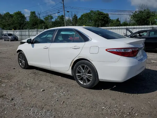 4T1BF1FK6GU172327 2016 TOYOTA CAMRY - Image 2