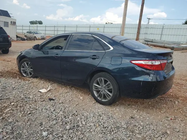 4T1BF1FK6GU172523 2016 TOYOTA CAMRY - Image 2